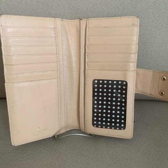 Kate Spade Wallet - Picture 3 of 15